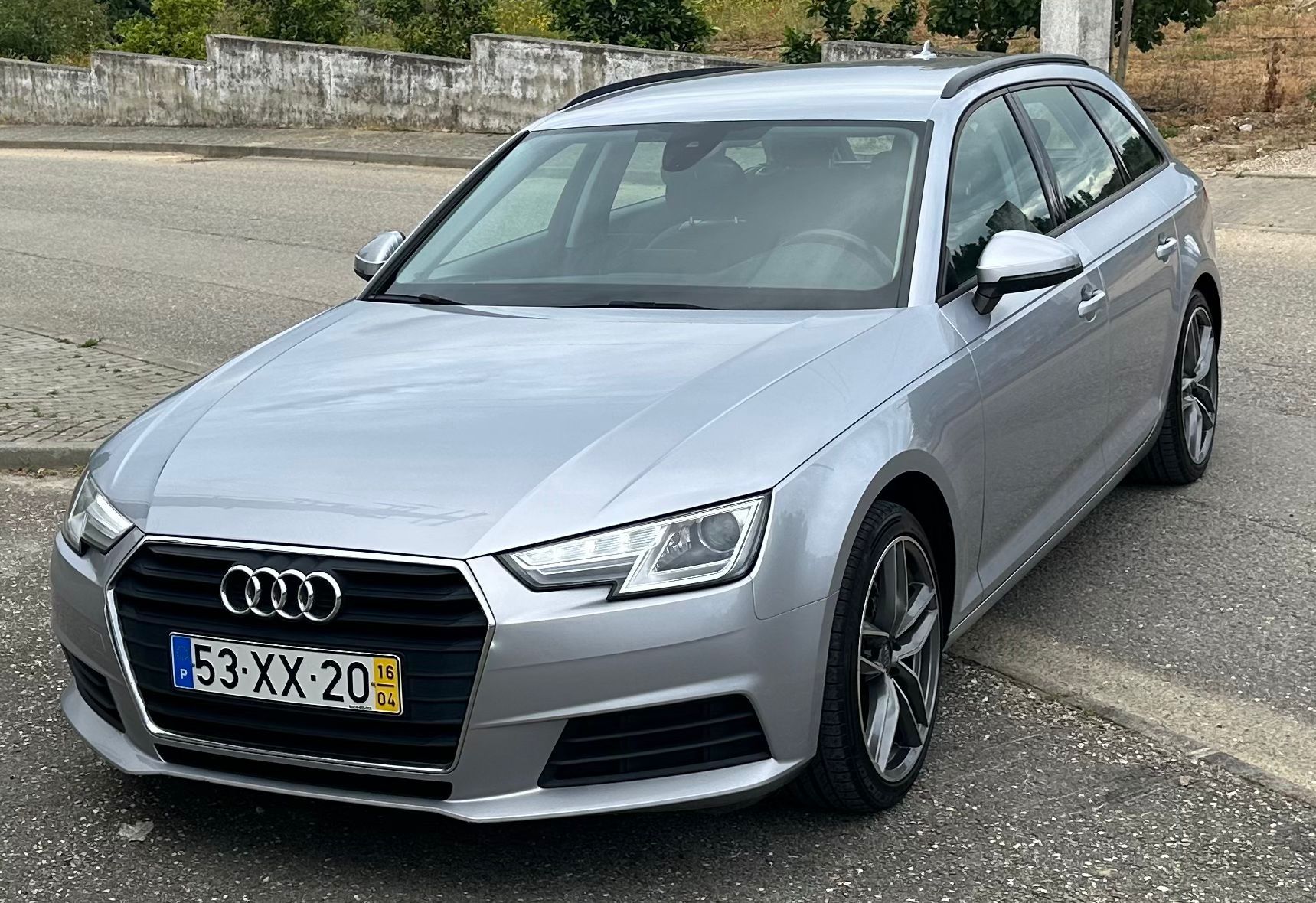 AUDI A4 AVANT SPORT 2.0TDI 150CV 2016
COM LIVRO DE REVISÕES