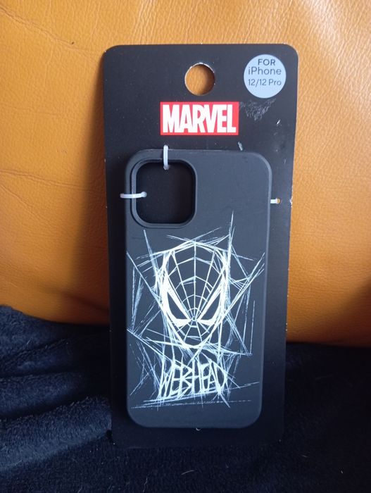Czarne etui do iPhone 12/12 Pro, Marvel, Spiderman, Sinsay