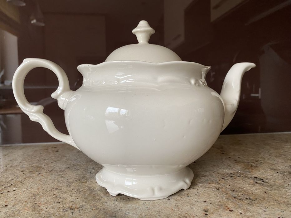 Imbryczek do herbaty, kremowa, stara porcelana