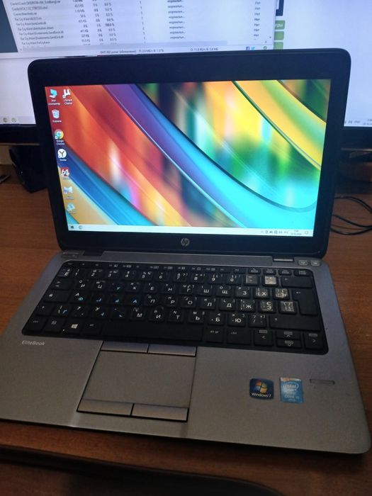 Продам ноутбук HP 820