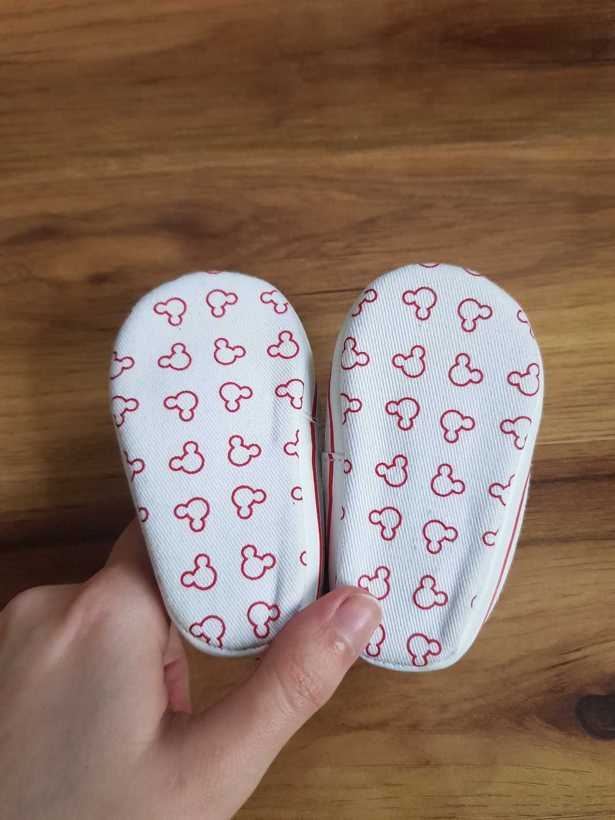 Buciki Myszka Mickey Myszka Miki Disney 3-6 miesięcy Primark 17 EUR