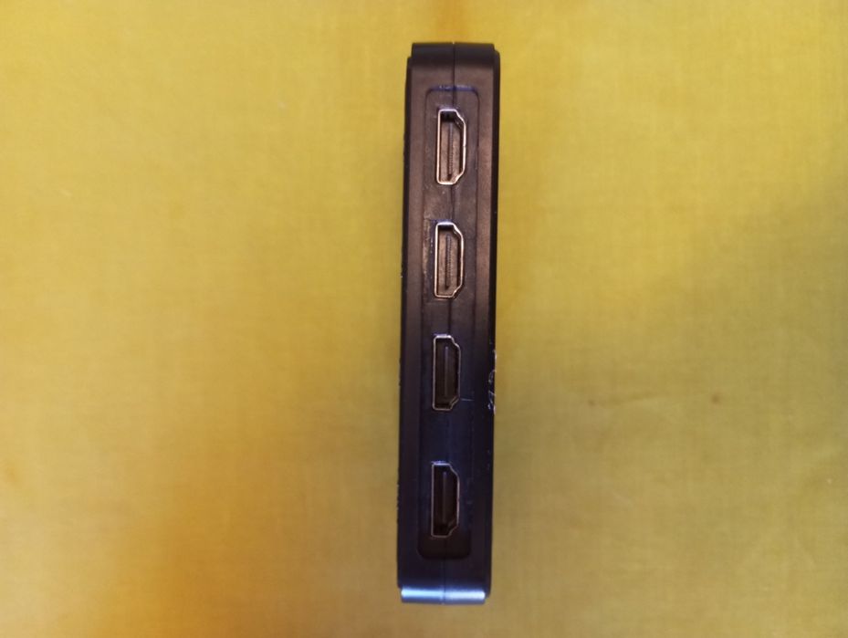4-Port HDMI Adapter with Remote Control64309668914817123
