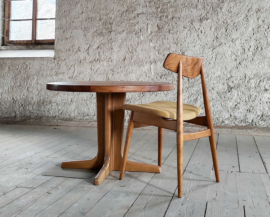 Teakowy stolik kawowy PO RENOWACJI lata 60. 70 Mid-Century Vintage