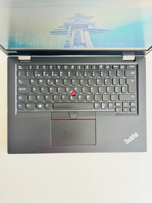 Portátil Lenovo L13 (i3 10ª Geração + 4GB + 256GB SSD)