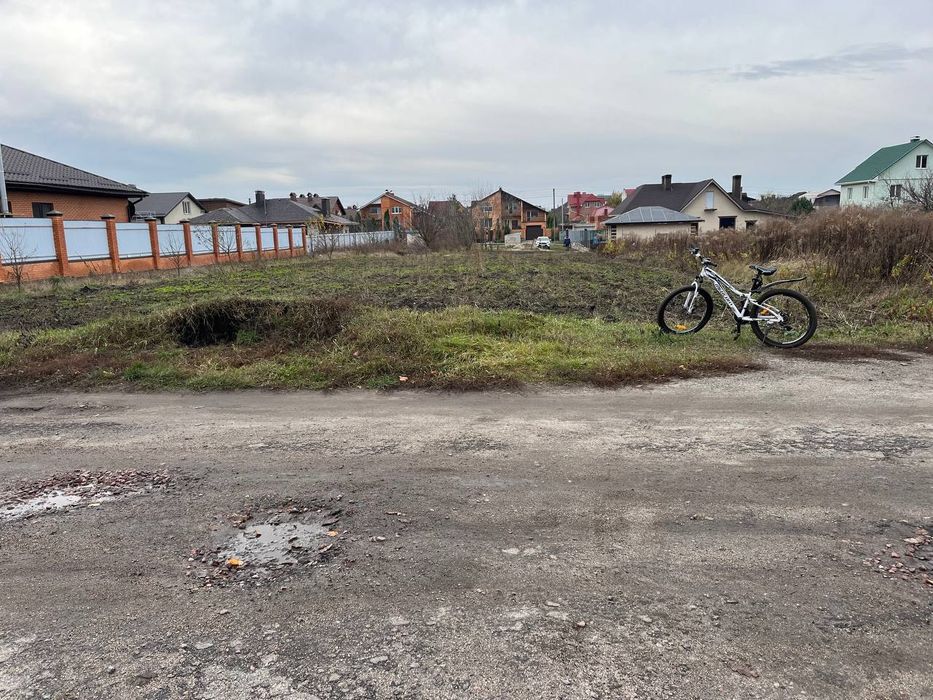 Ділянка землі 12 соток під забудову і ведення господарства