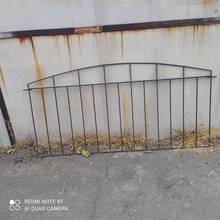 Деталі металевої огорожі