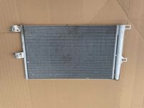 Tesla 3 Радиатор кондиционера Tesla m3 1077083-00-B Радіатор оригінал