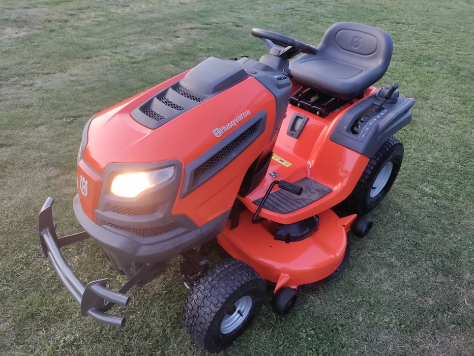 Traktorek kosiarka Husqvarna Y224T kawasaki V