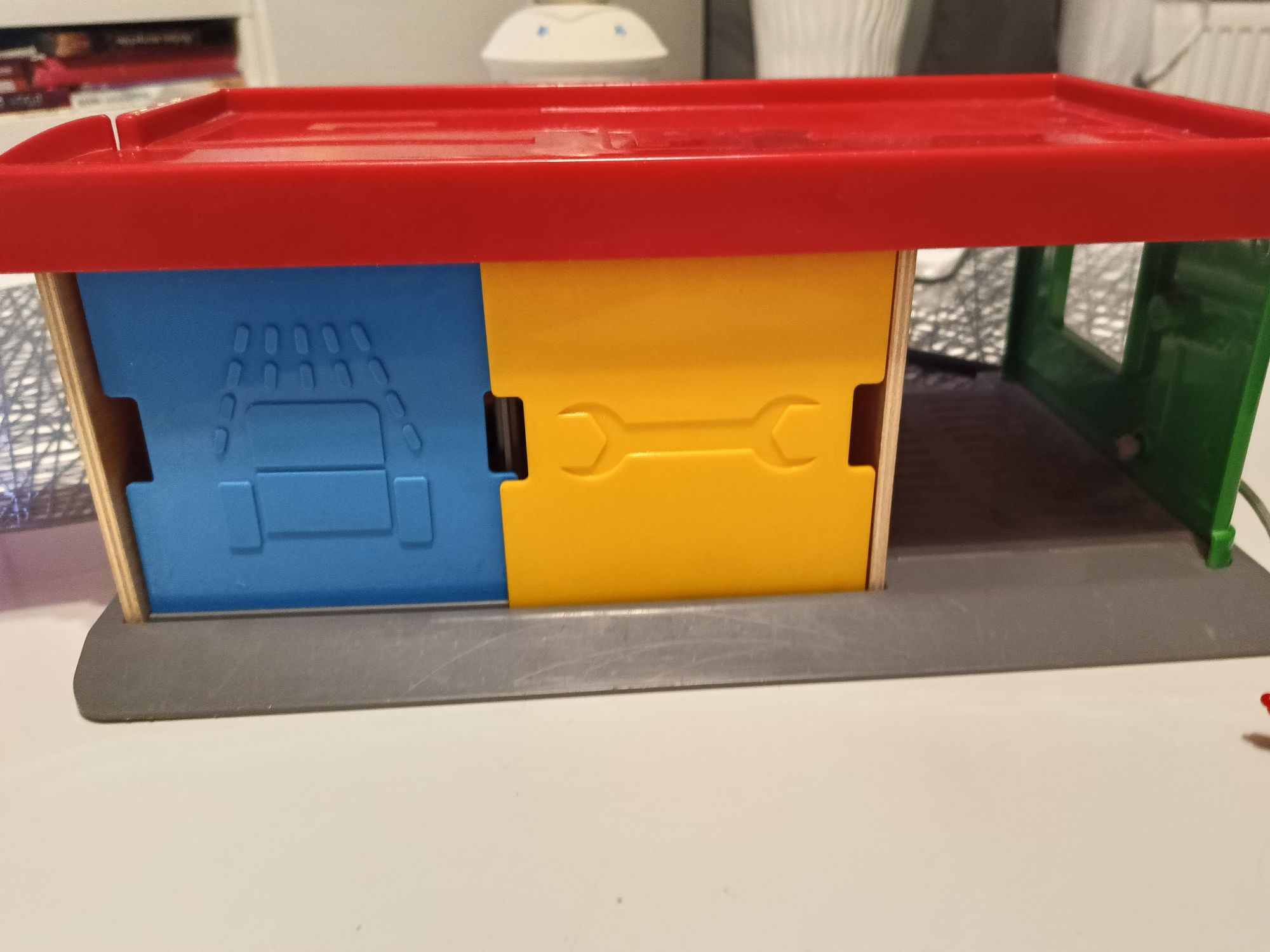 Garaż warsztat drewniany Ikea