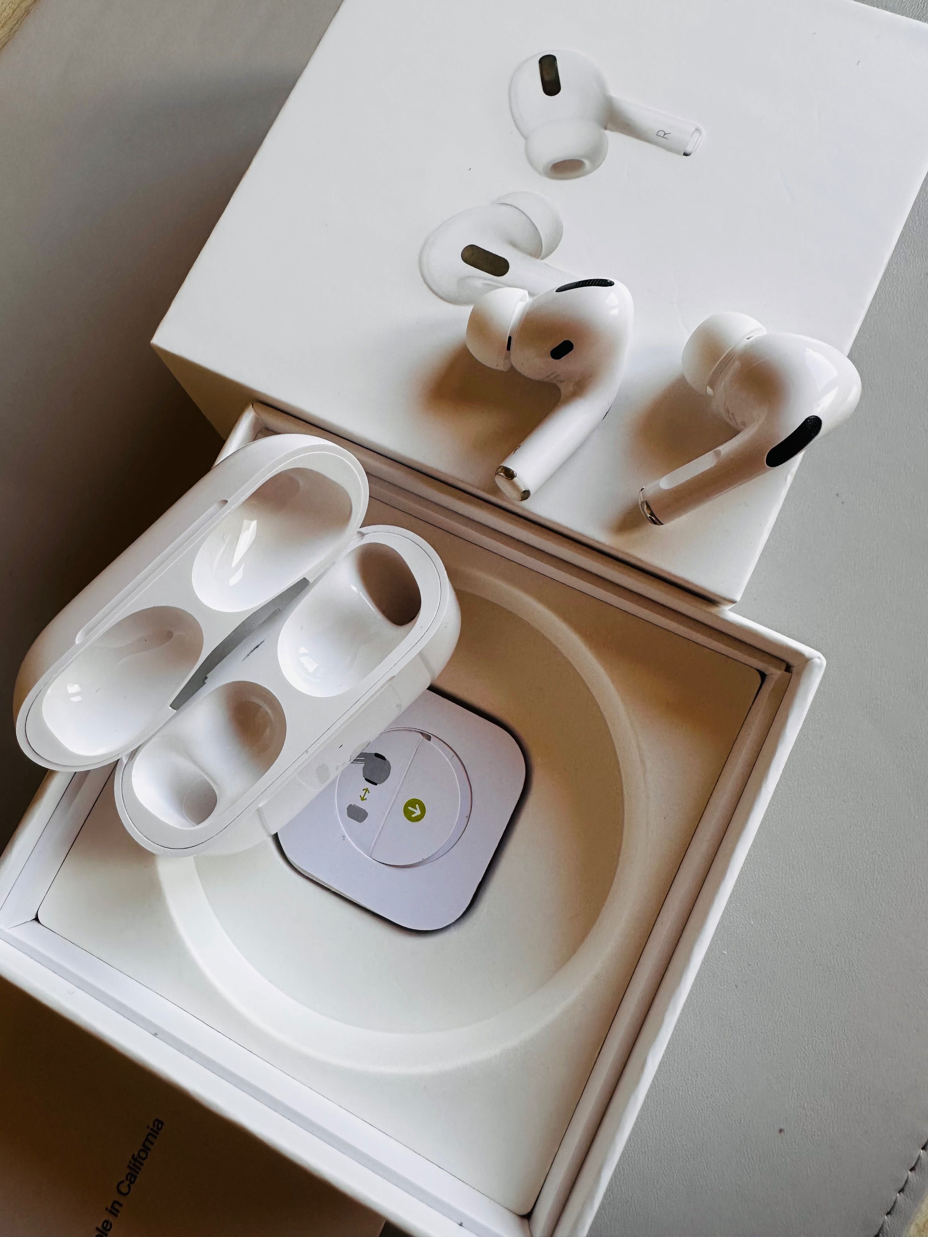 AirPods Pro 1 jak nowe