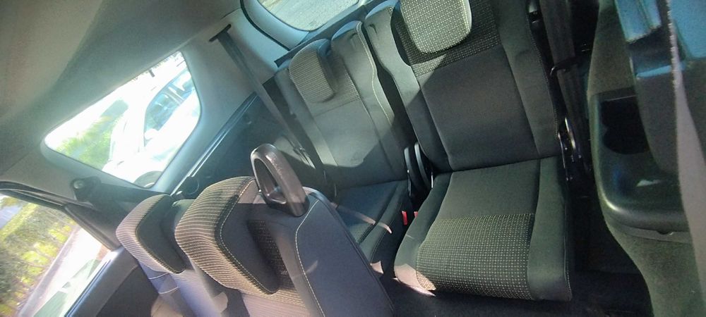 Renault granscenic 2010