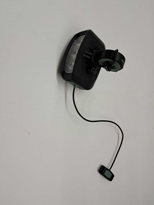 GPS E LUZES LEDS BICICLETAS