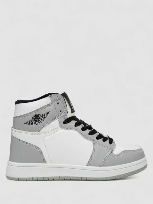 Кросівки жіночі зимові на хутрі, колір біло-сірий 37,38,39,40,41