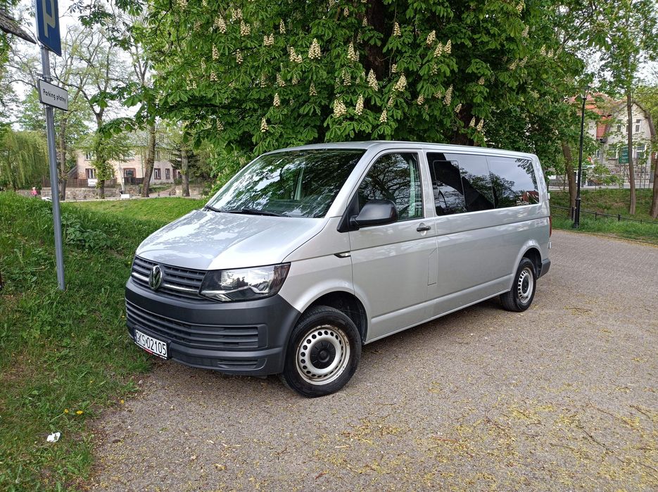 Volkswagen T6 Long 9 osobowy  150KM Drzwi skrzydłowe