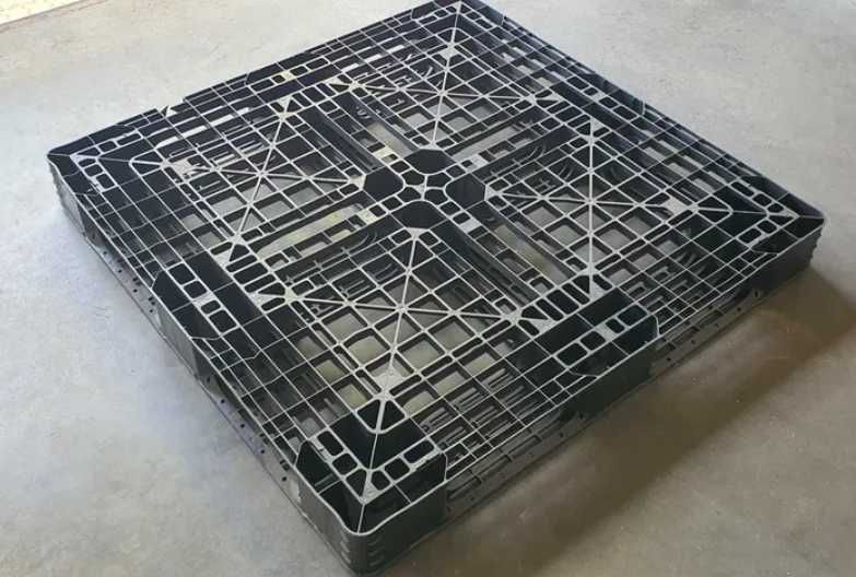 Palety plastykowe plastikowe 120x100cm pod zbiornik IBC Mauser na wodę
