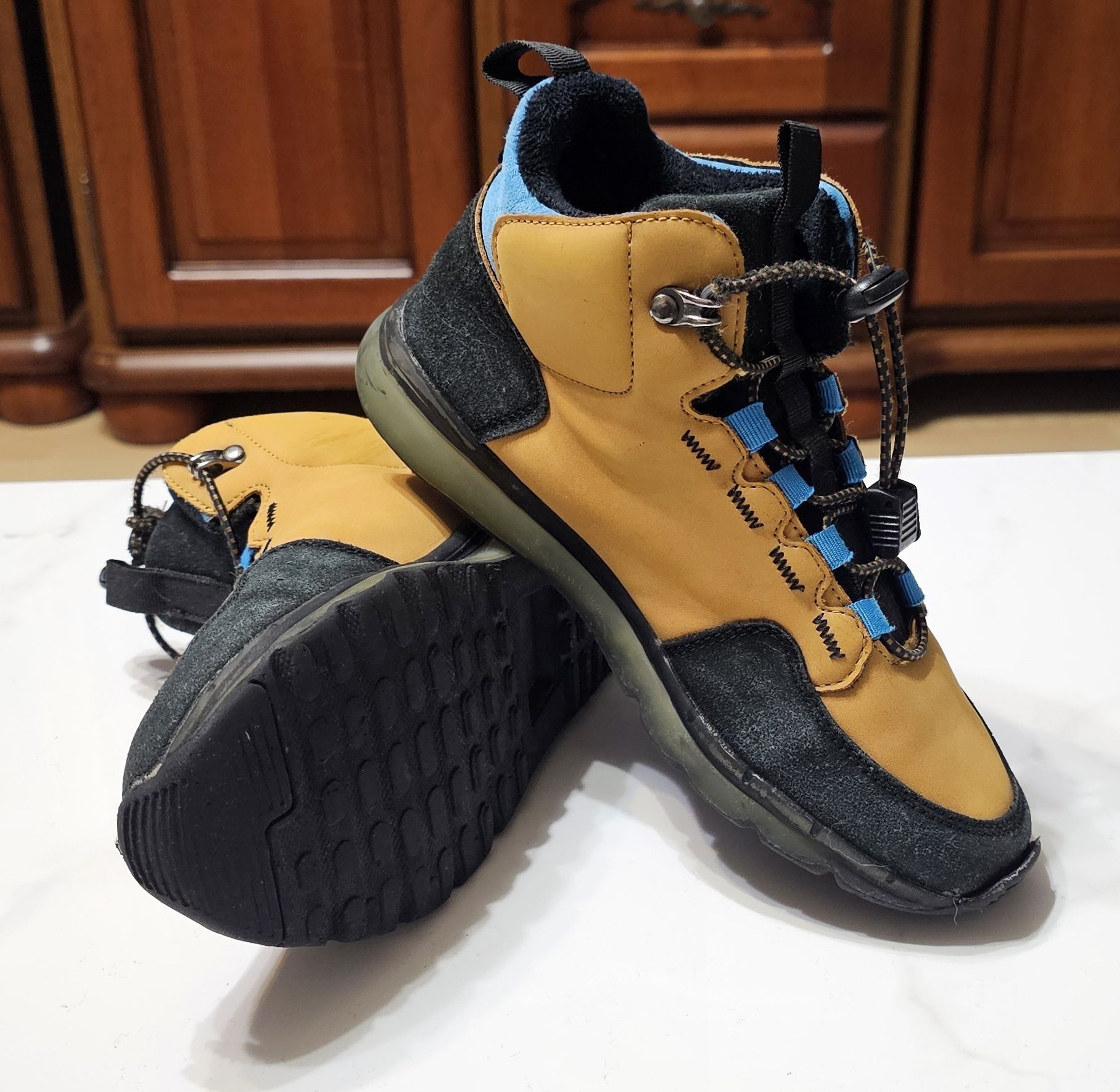 Buty trekkingowe Reserved w rozm 35