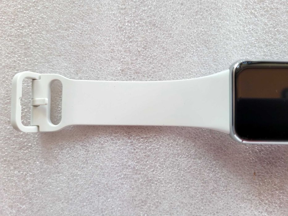 Samsunf galaxy fit 3 ремешок оригинал, белый, новый, из коробки.