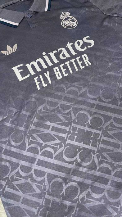 Camisola Real Madrid III 3 M