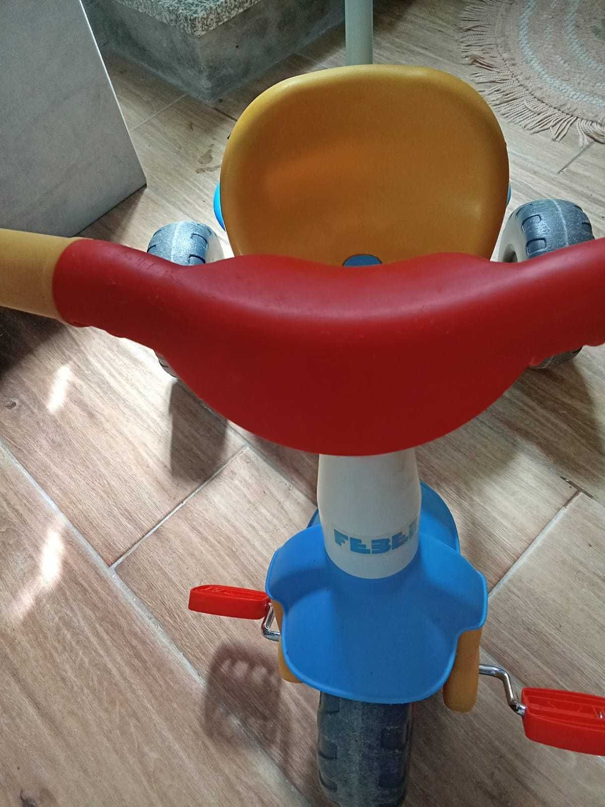 Triciclo infantil mais carro infantil