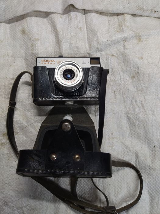 Продам фотоаппараты и проектор.