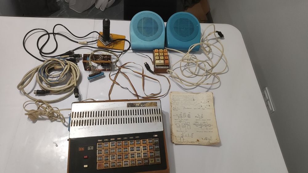 ZX SPECTRUM (Ленінград -1) з музикальним процесором часів СРСР