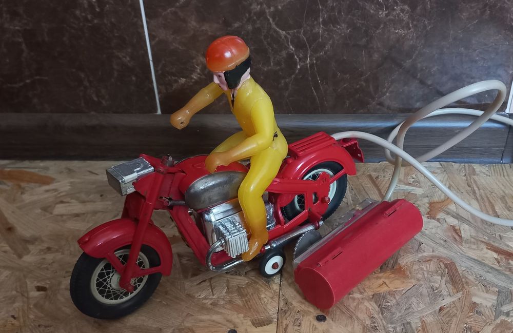 Мотоциклист мотоцикліст мотоцикл ссср іграшка