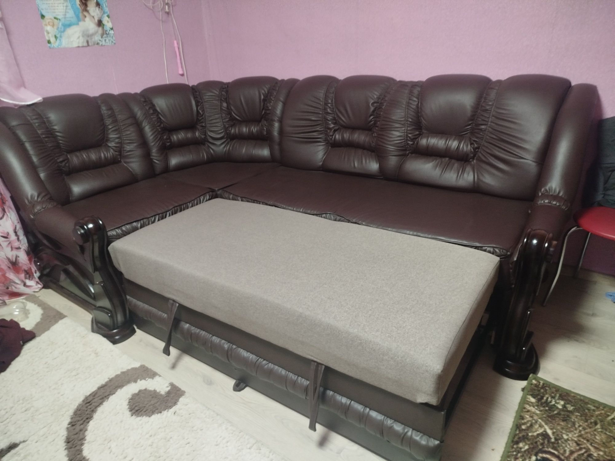 Продам дуже шикарний діван.
