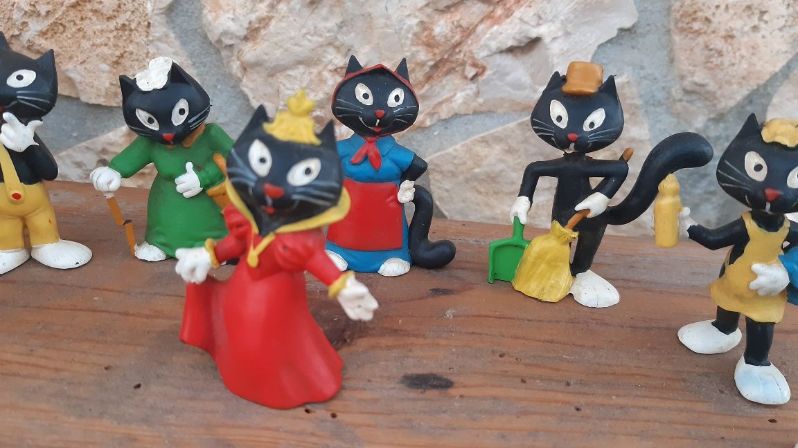 Bonecos pvc anos 80