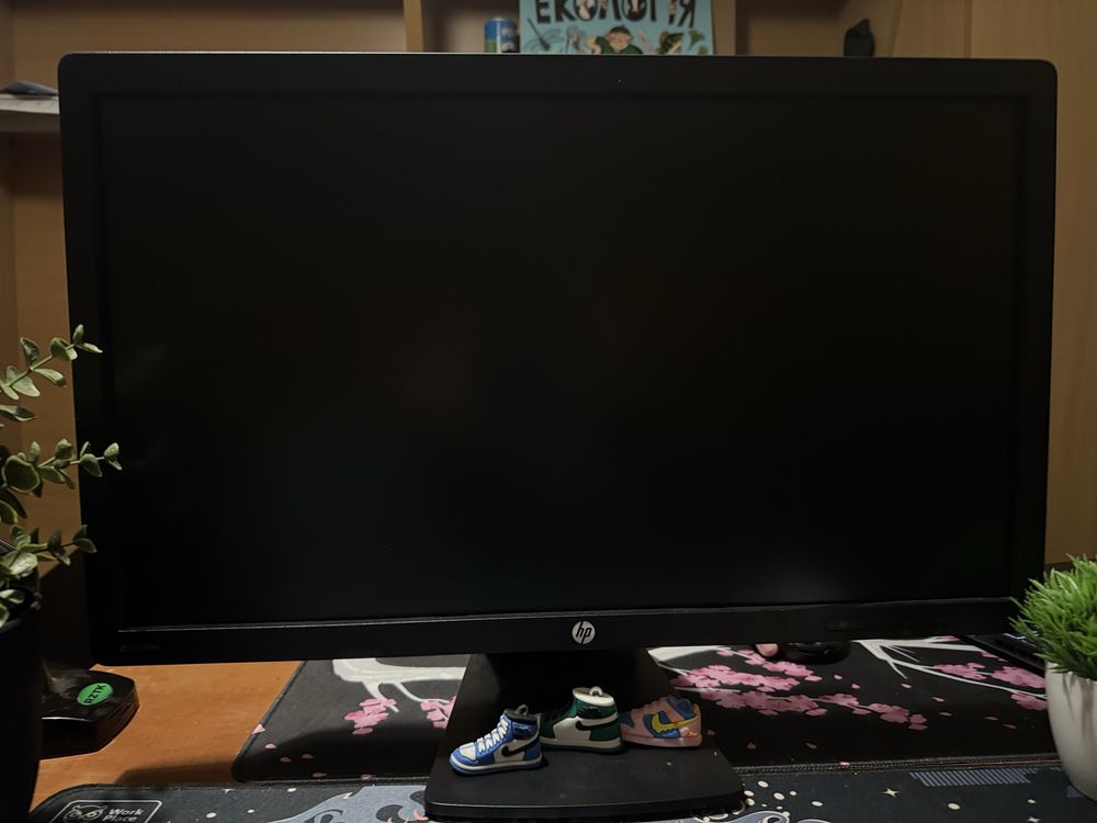 HP Z23i Monitor.