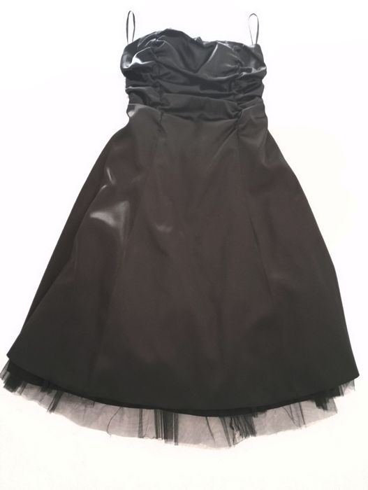 Vende-se vestido de cerimónia