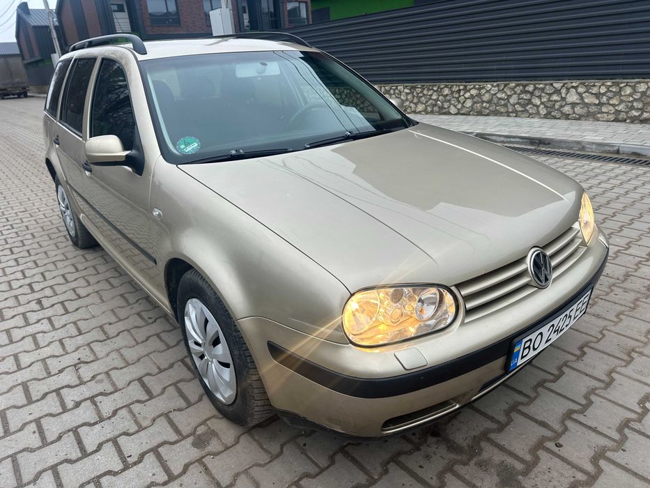 Фольксваген Гольф  1.6 АКПП