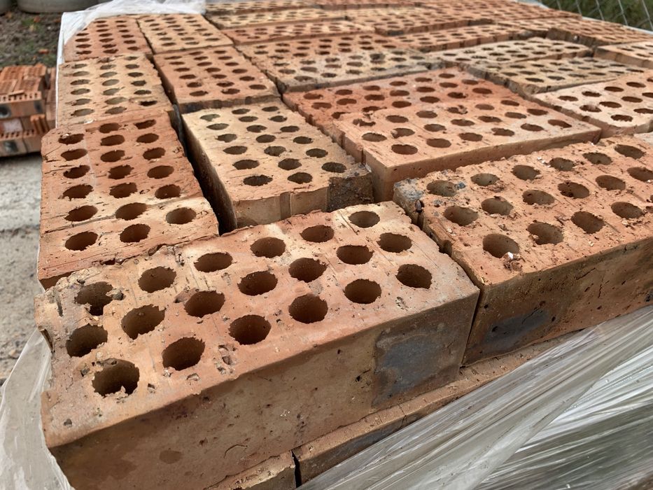 Цегла!!! Повнотіла. Півторачака в наявності