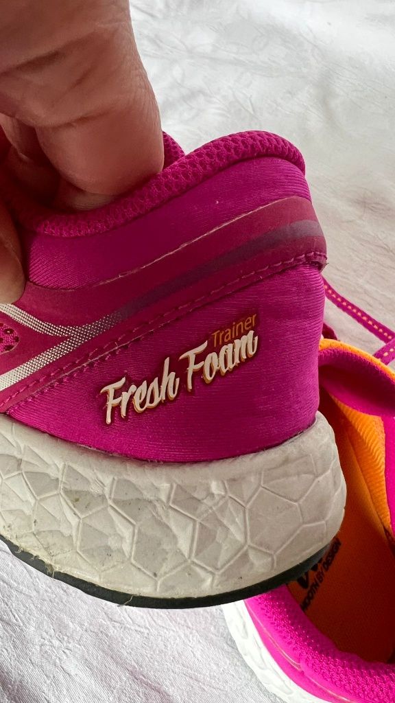Sapatilhas rosa da New Balance Fresh Foram