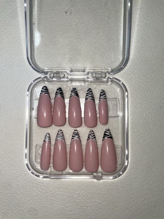 Press on nails handmade