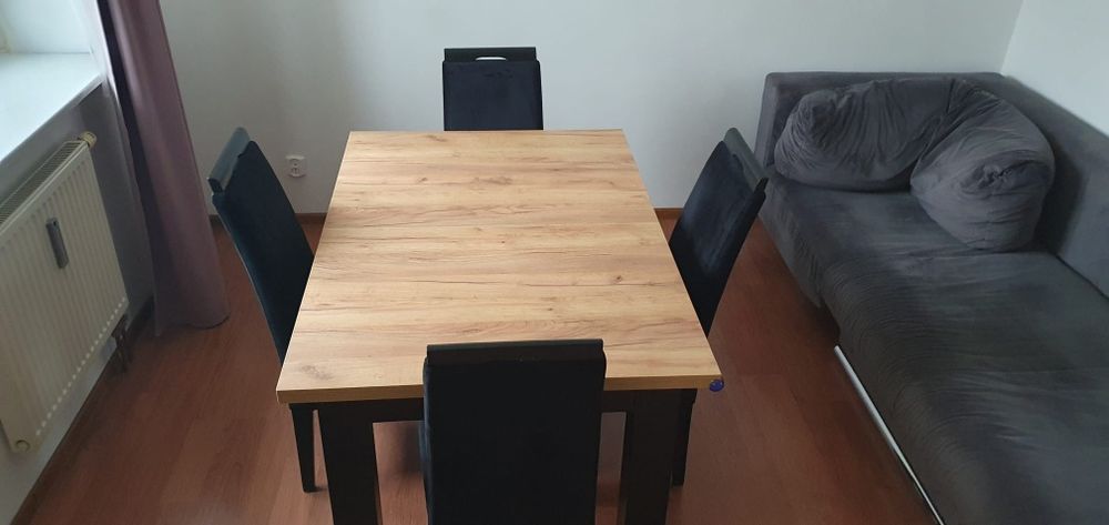 Stół rozkładany 130-310 cm plus krzesła