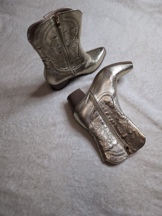 Черевики козаки Zara 40р 26 см стан нових