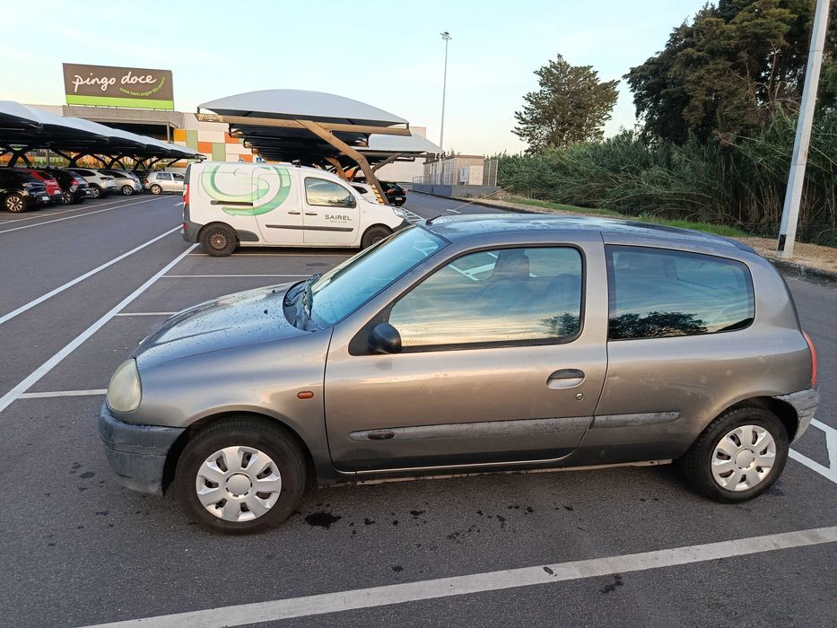 Clio 1.4 99 129.000 km