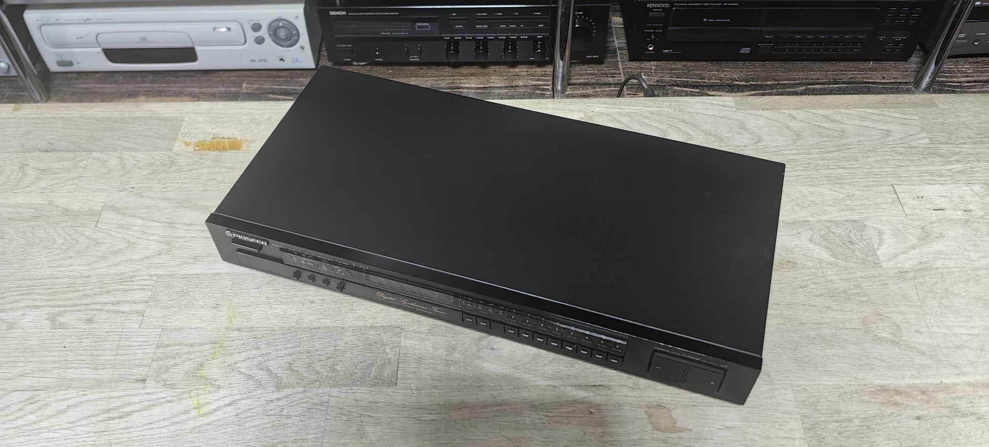 Тюнер Pioneer F-717