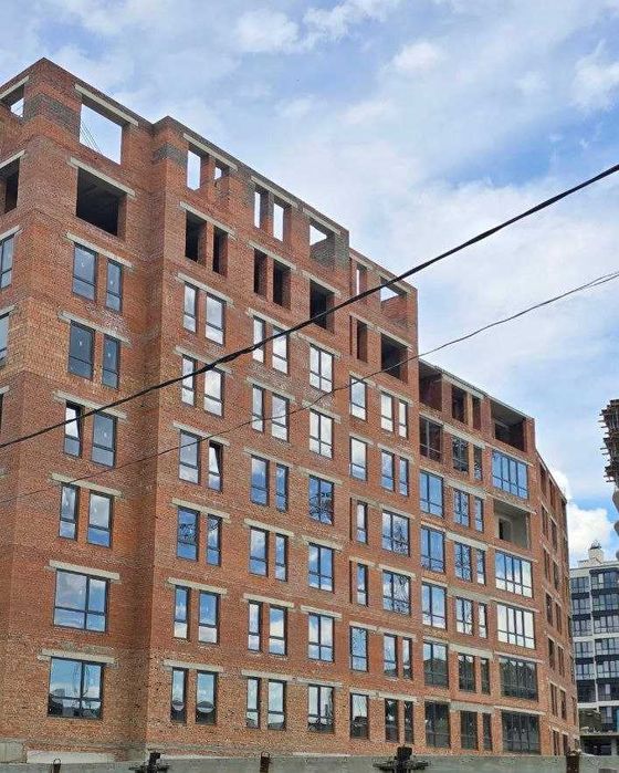 Продаж 2 к в Міленіум біля Озера Millennium чудова інвестиція