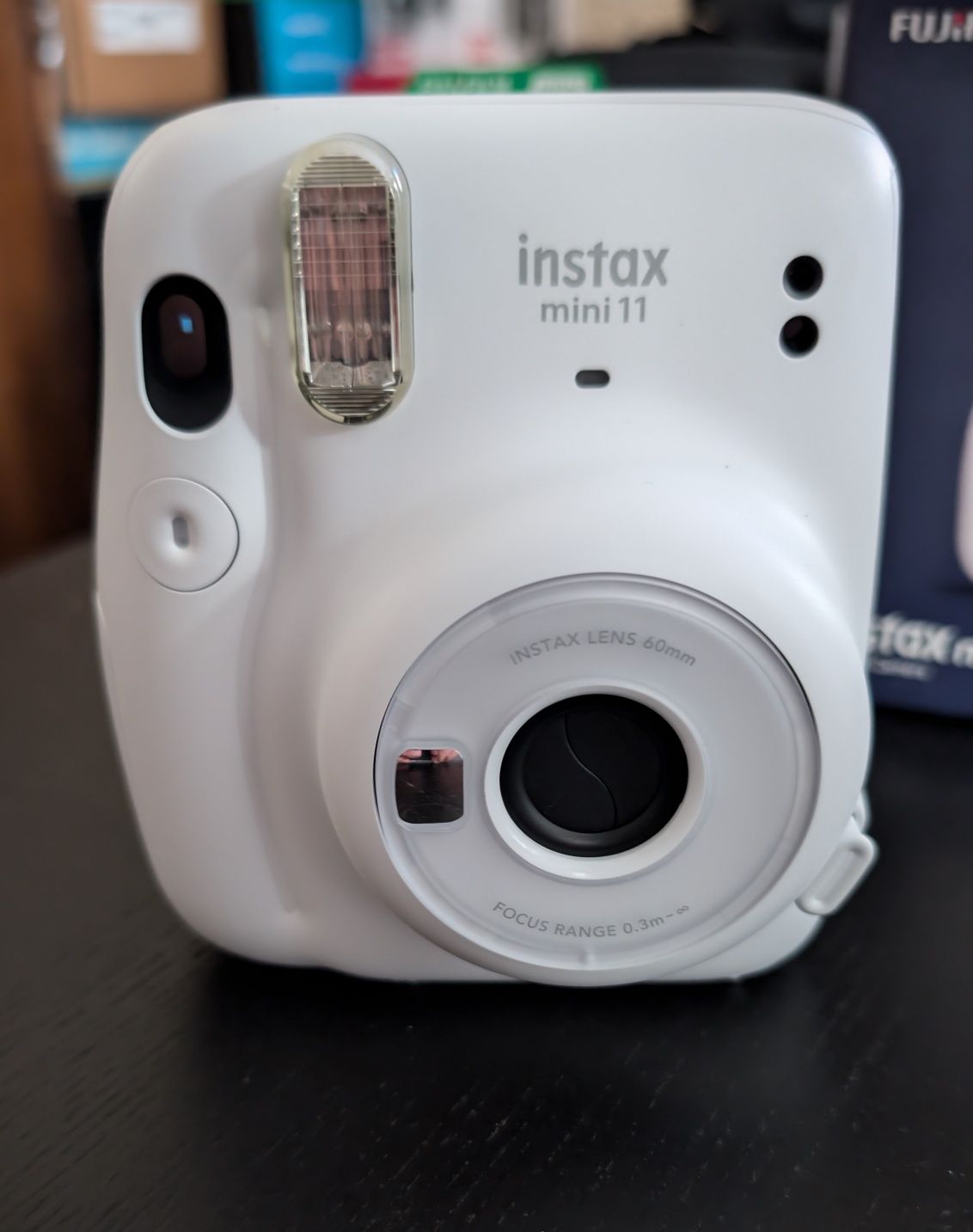 Câmara Instax Mini 11 NOVA + Pack 20 fotos