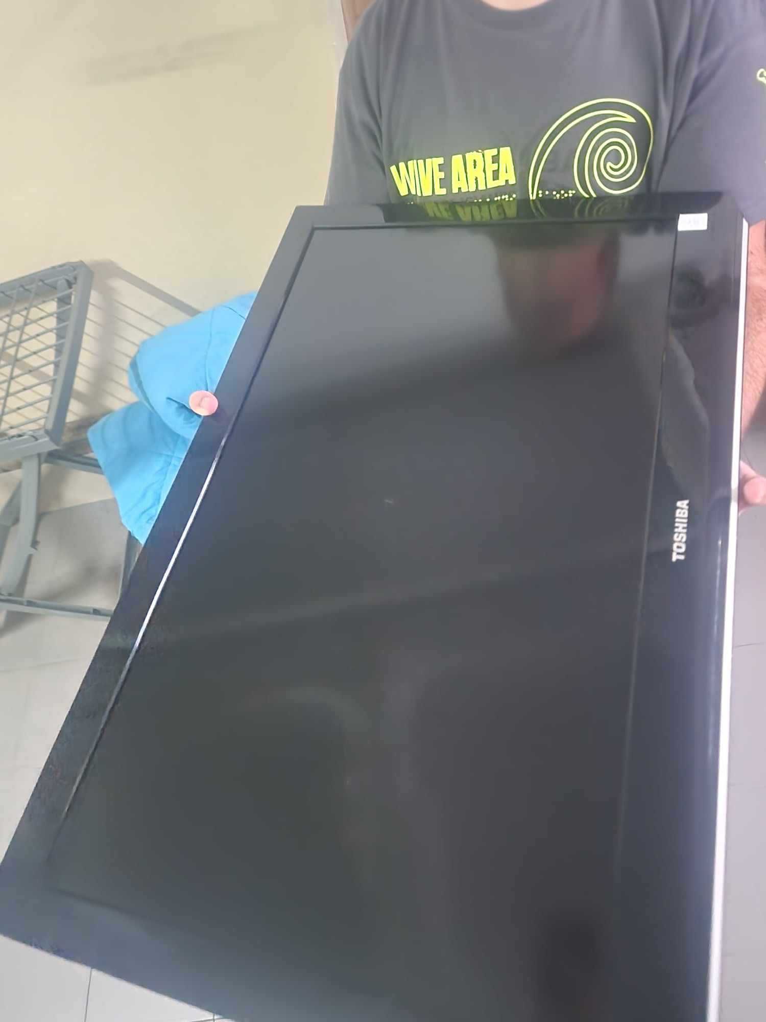 Toshiba 32HL833G