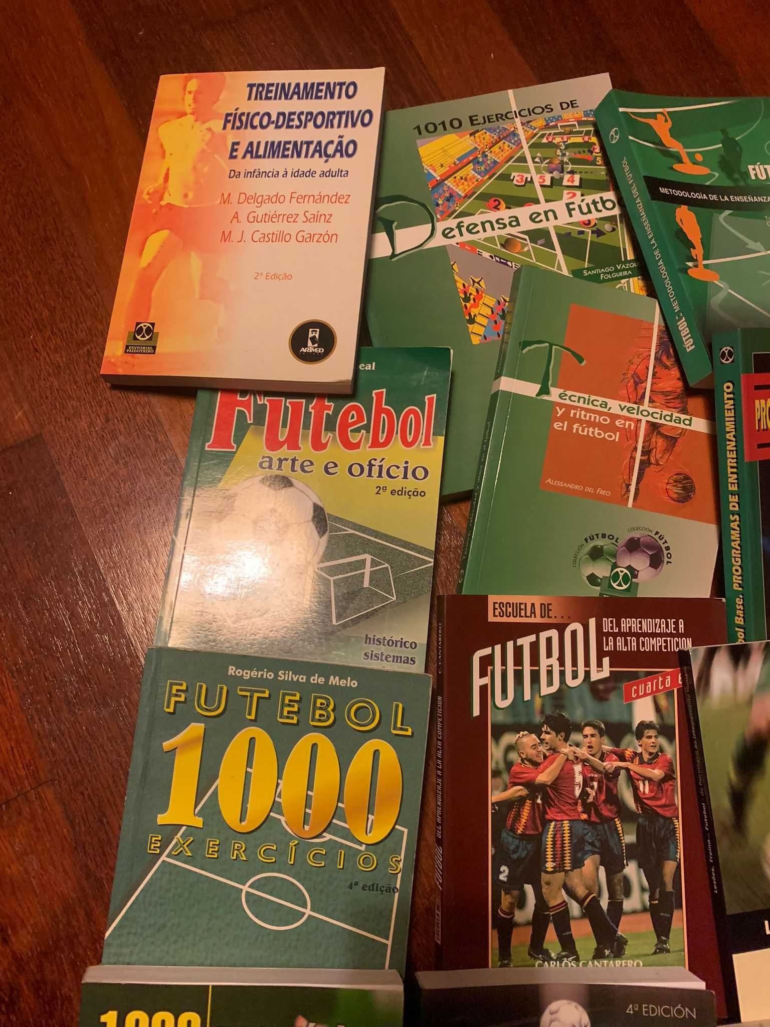 Conjunto de livros Treino em Futebol