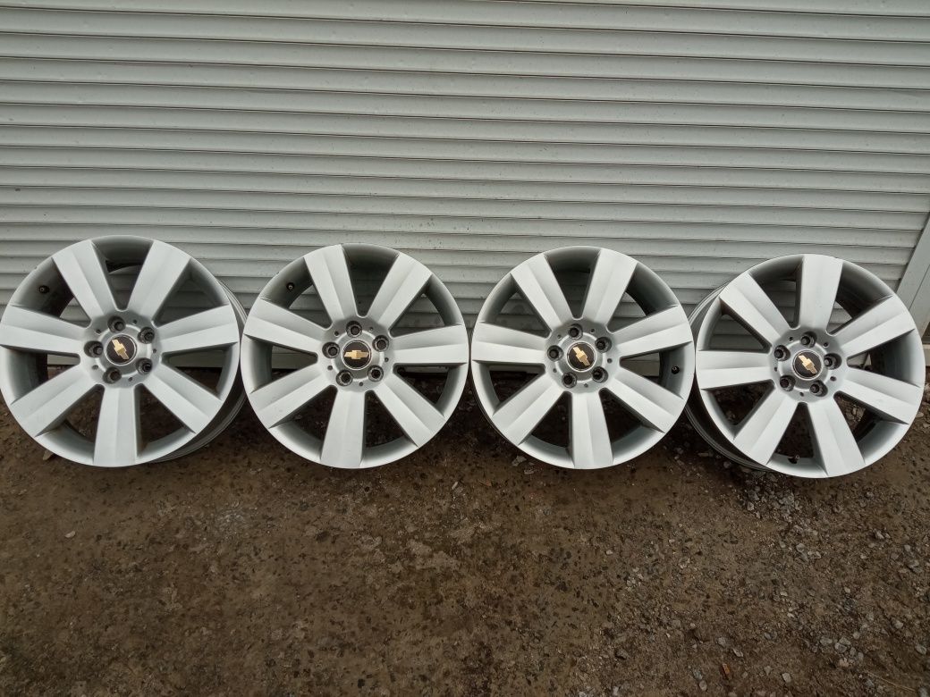 5*115  R18  Shevrolet Captiva оригинал в отличном состоянии