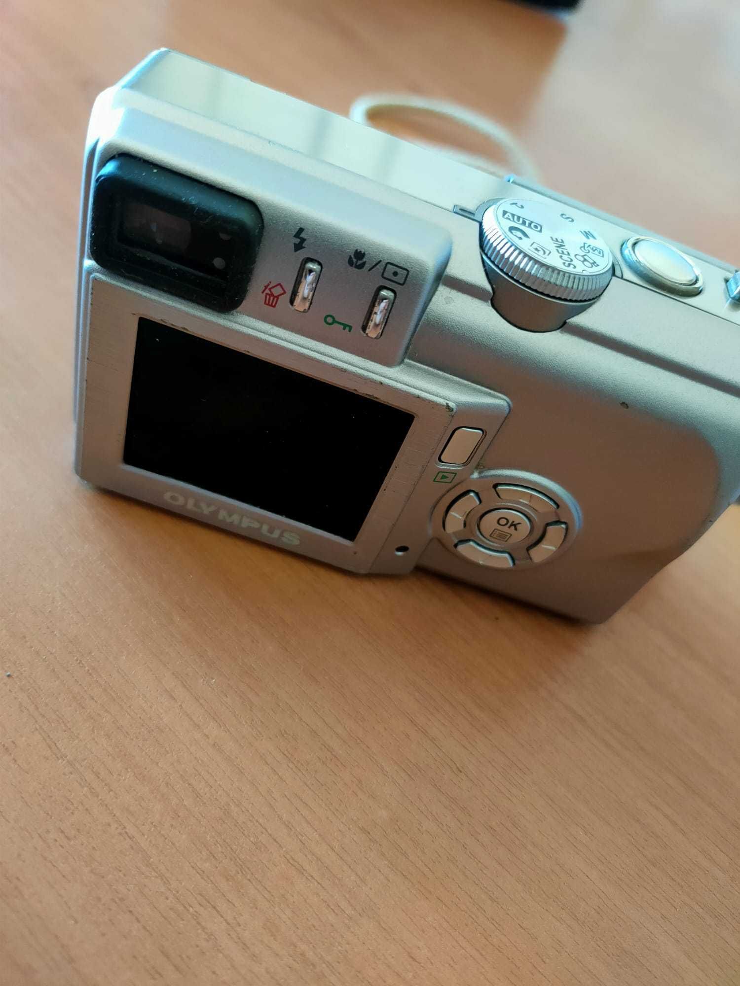 Olympus C-60 Zoom