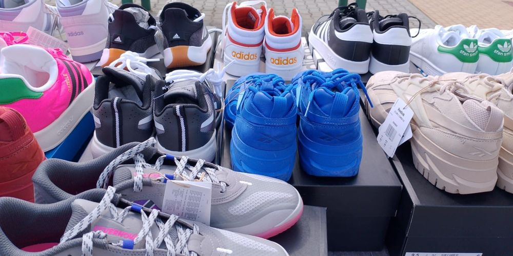 Buty Adidasy mam na sprzedaż Damskie