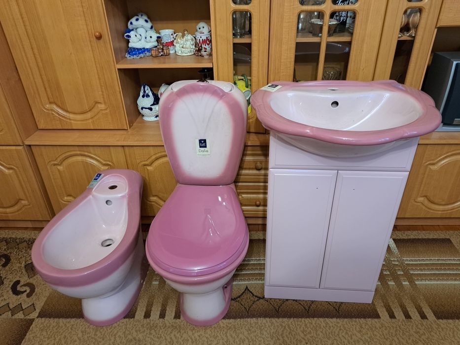 Рожева Сантехніка Раковина Тумба Біде Унітаз Біде