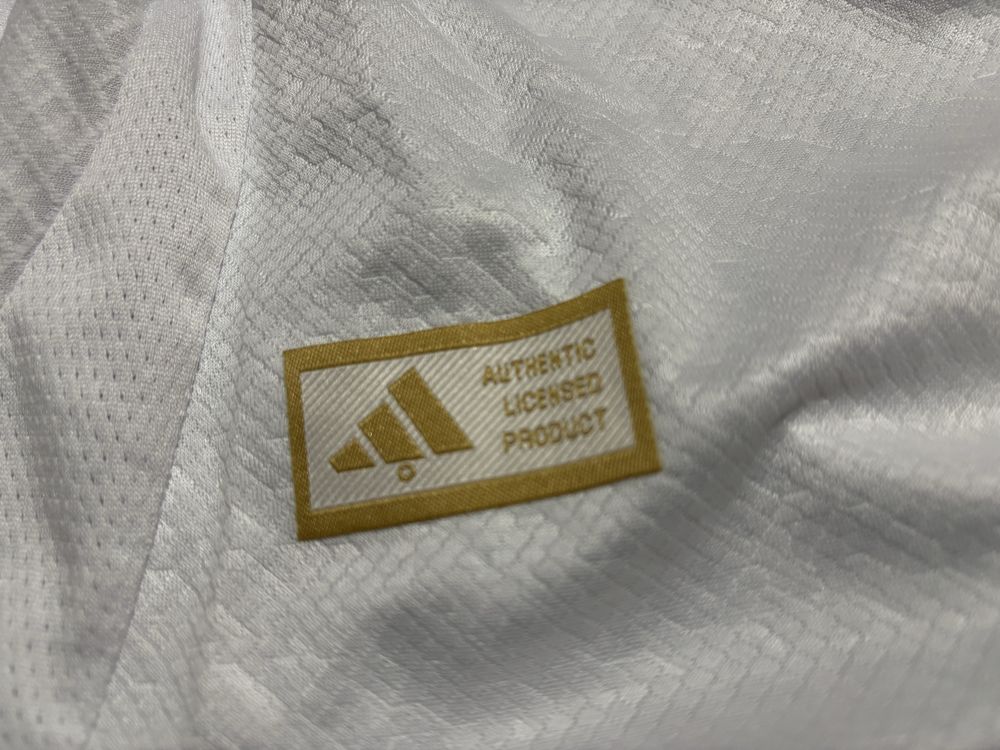 Camisola Real Madrid Branca tamanho S e M