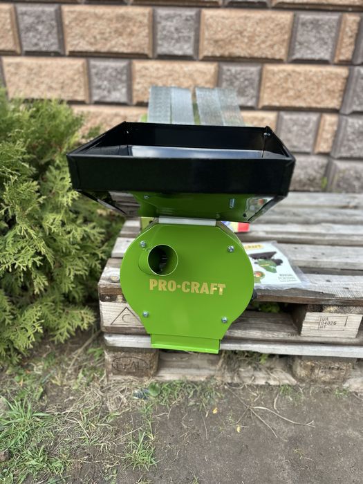 Зернодробилка дку млинок кормоподрібнювач 2.5 квт