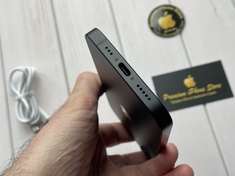 Як новий Apple iPhone 16e 128gb Black Neverlock США