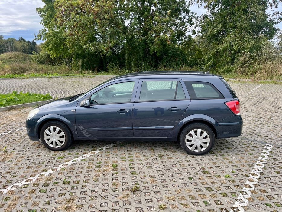 Opel Astra Opel Astra H Kombi 1.9 CDTI 150 KM | 2007 | Diesel | 222 000 km | Zadb